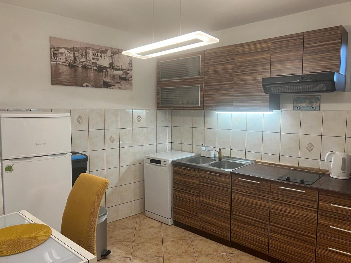 Apartmani Kate Цриквеница Экстерьер фото